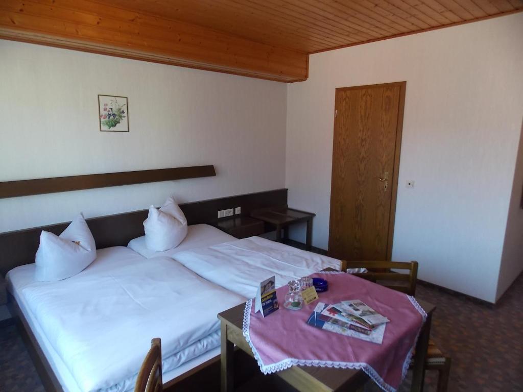 Gasthof Rhoenperle Kothen  Номер фото