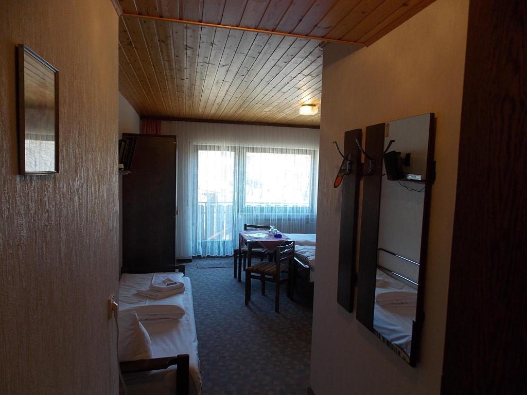 Gasthof Rhoenperle Kothen  Номер фото